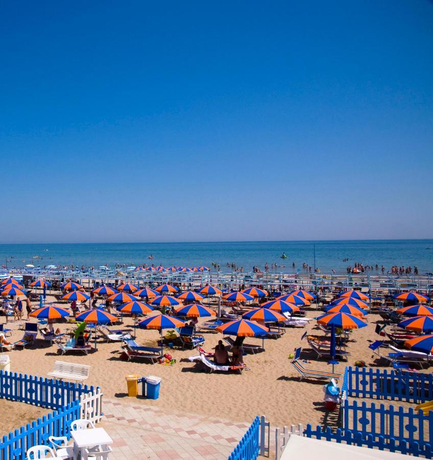 Hotel Maris Stella Riccione Exteriör bild