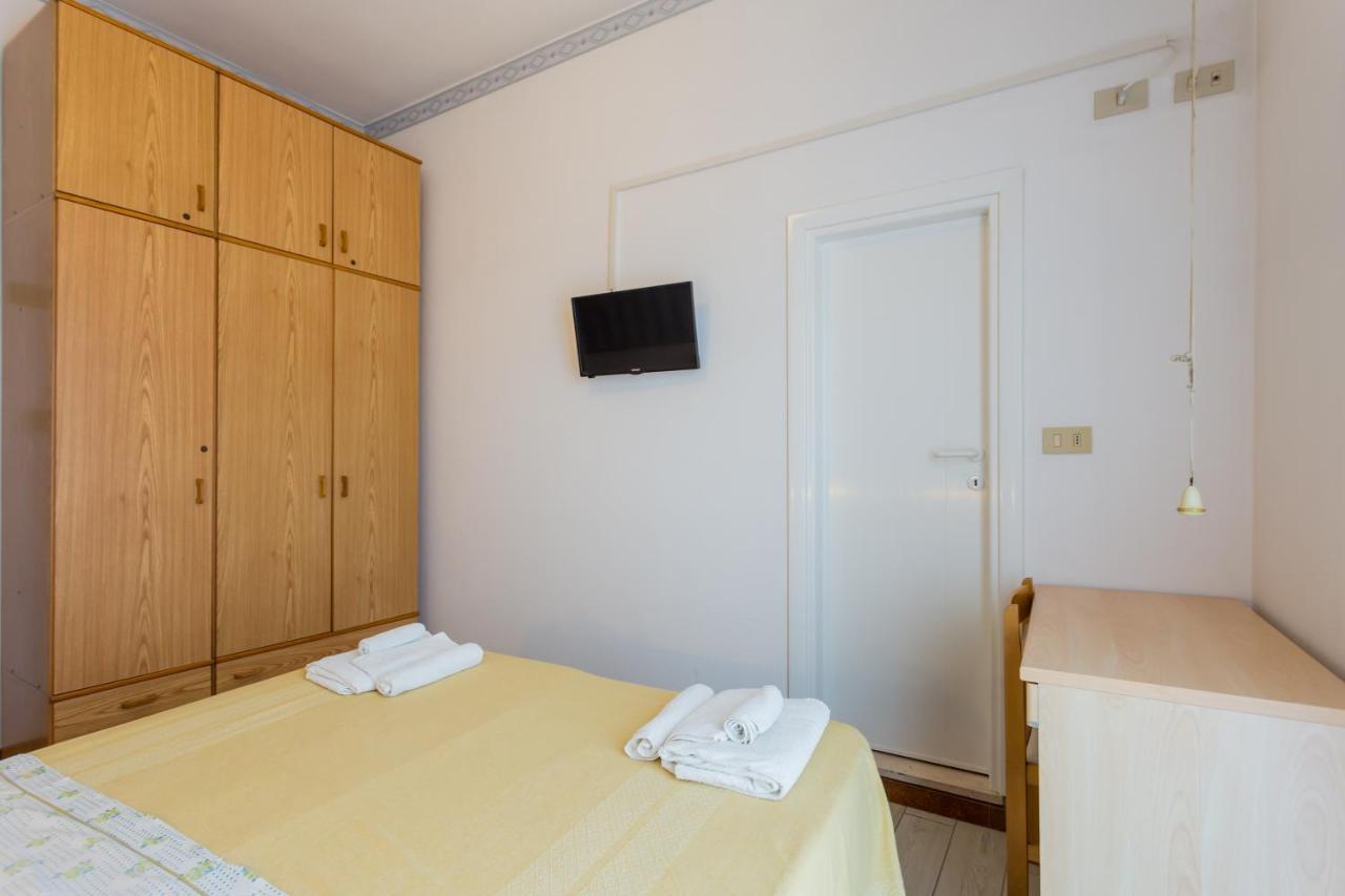 Hotel Maris Stella Riccione Exteriör bild