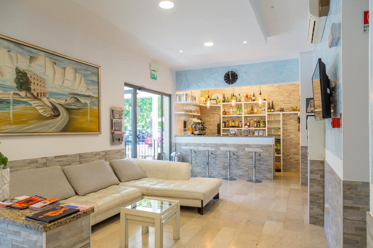 Hotel Maris Stella Riccione Exteriör bild